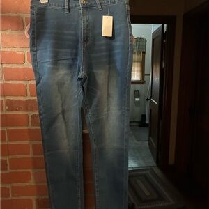 Amazon Women's Straight Leg Jeans - Blue Wash